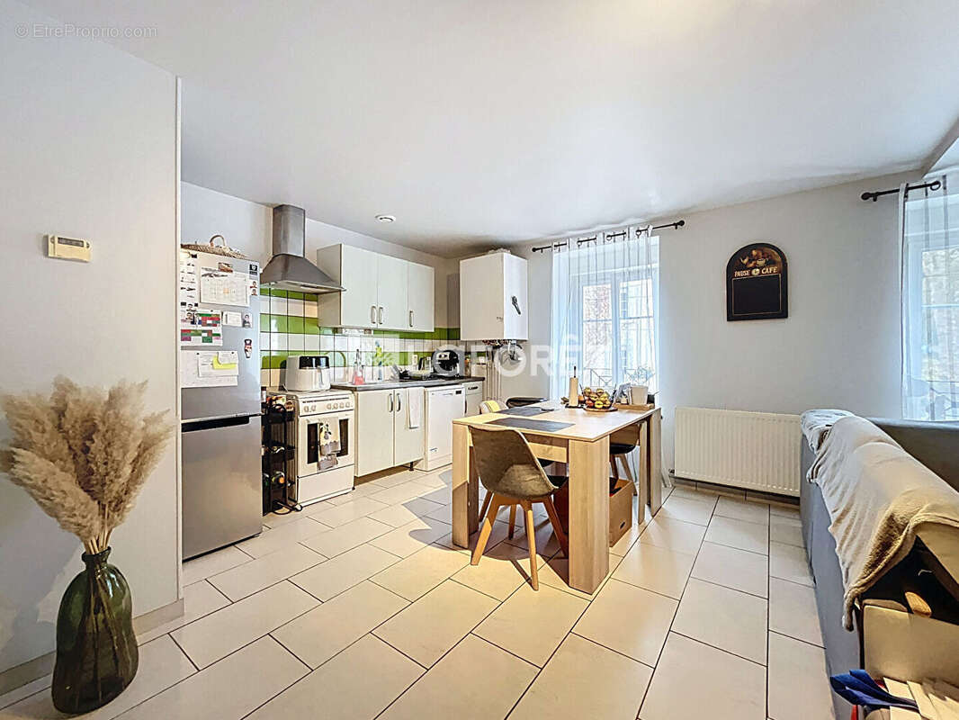 Appartement à NEUFCHATEAU