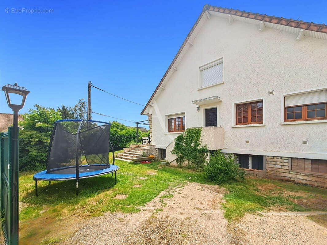 Maison à SERMAISE