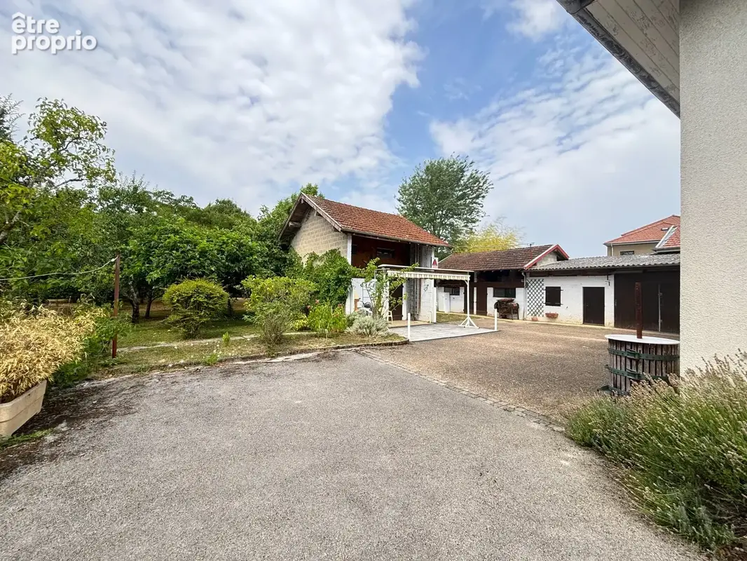 Bâgé-Dommartin ! Maison de plain-pied avec terrain constructible de 4 430 m - photo 8