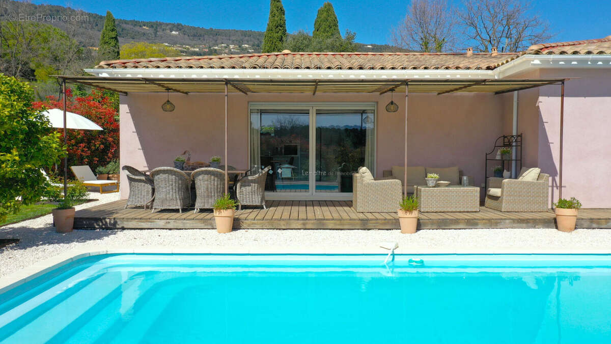 Maison à PEYMEINADE