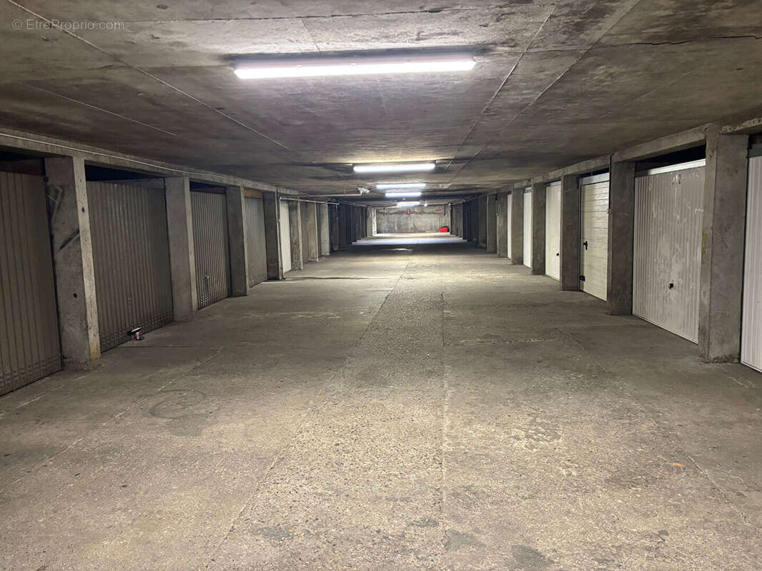 Parking à BISCHHEIM