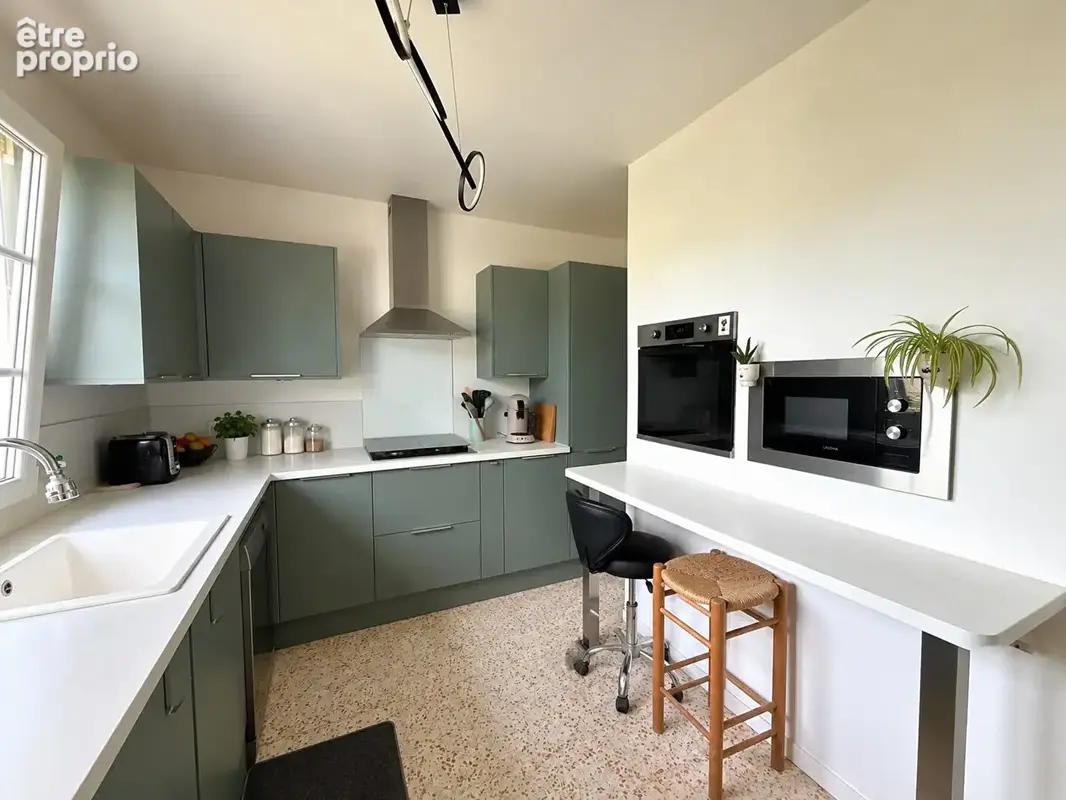 Maison familiale à Quincy-Voisins  avec de beaux volumes, sous-sol total et beau potentiel - photo 7