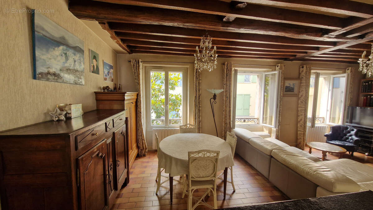 Appartement à RUEIL-MALMAISON