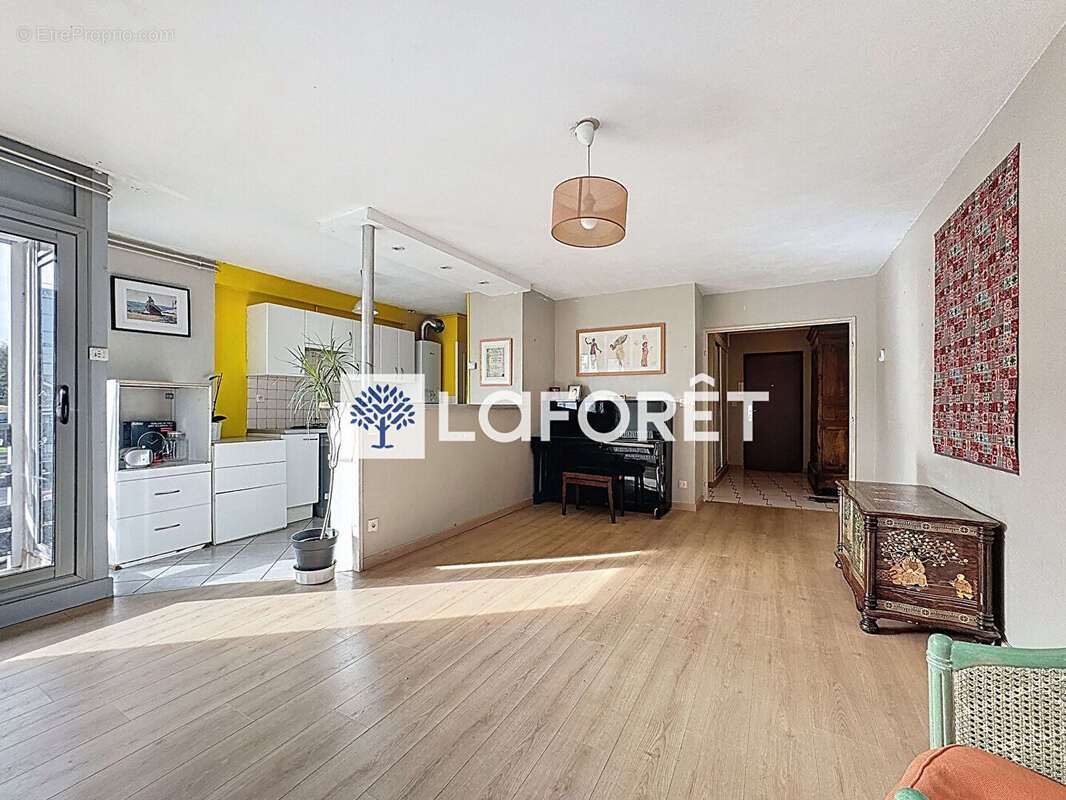 Appartement à MIRIBEL