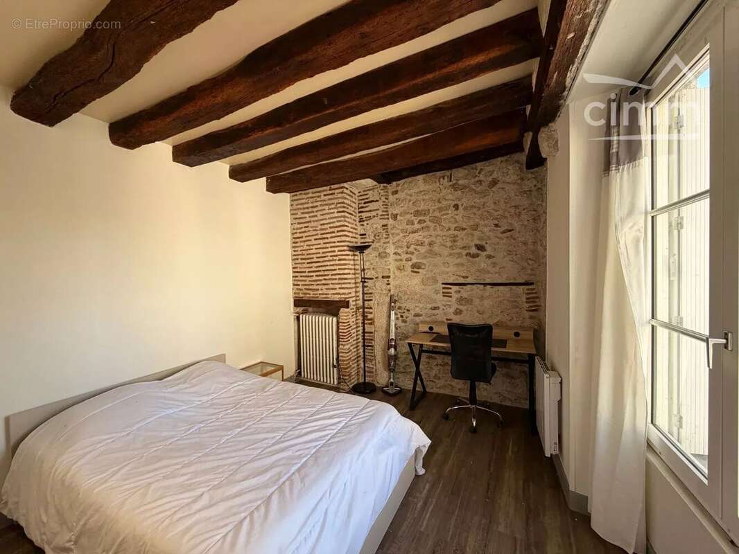 Immeuble de rapport avec local commercial loué et deux appartements - photo 9