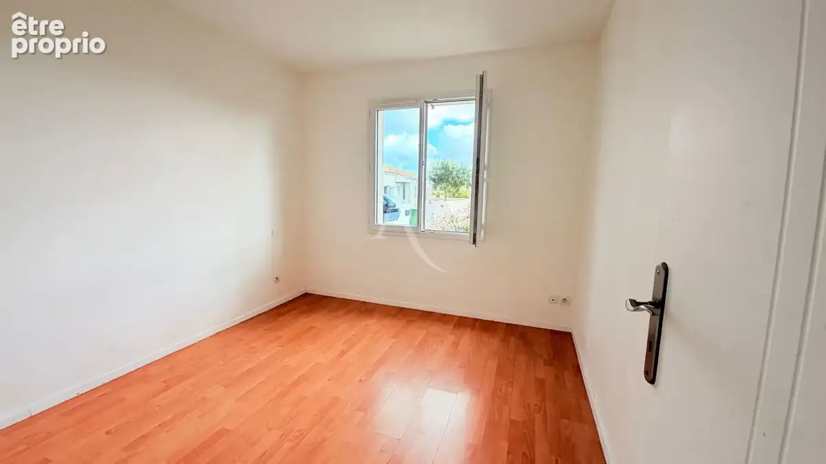 EXCLUSIVITÉ à CORME-ROYAL - Maison de plain-pied, 3 chambres et garage - photo 8