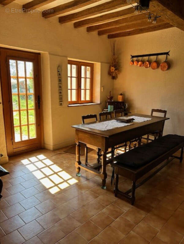 Maison à SAINT-MARTIN-DES-CHAMPS