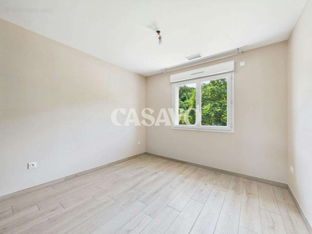 Vente Maison 4 pièces de 87m² - 69800 Saint-Priest - photo 13