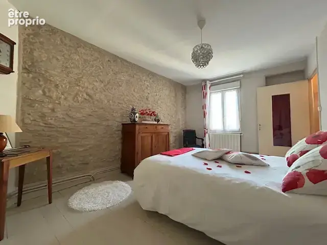 Maison en pierre au cœur de Septfonds   133 m2 avec jardin, garage et atelier - photo 9