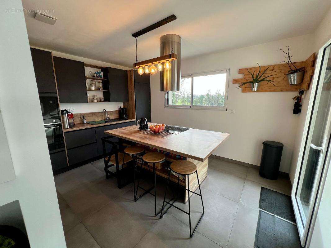 Maison à LA TURBALLE