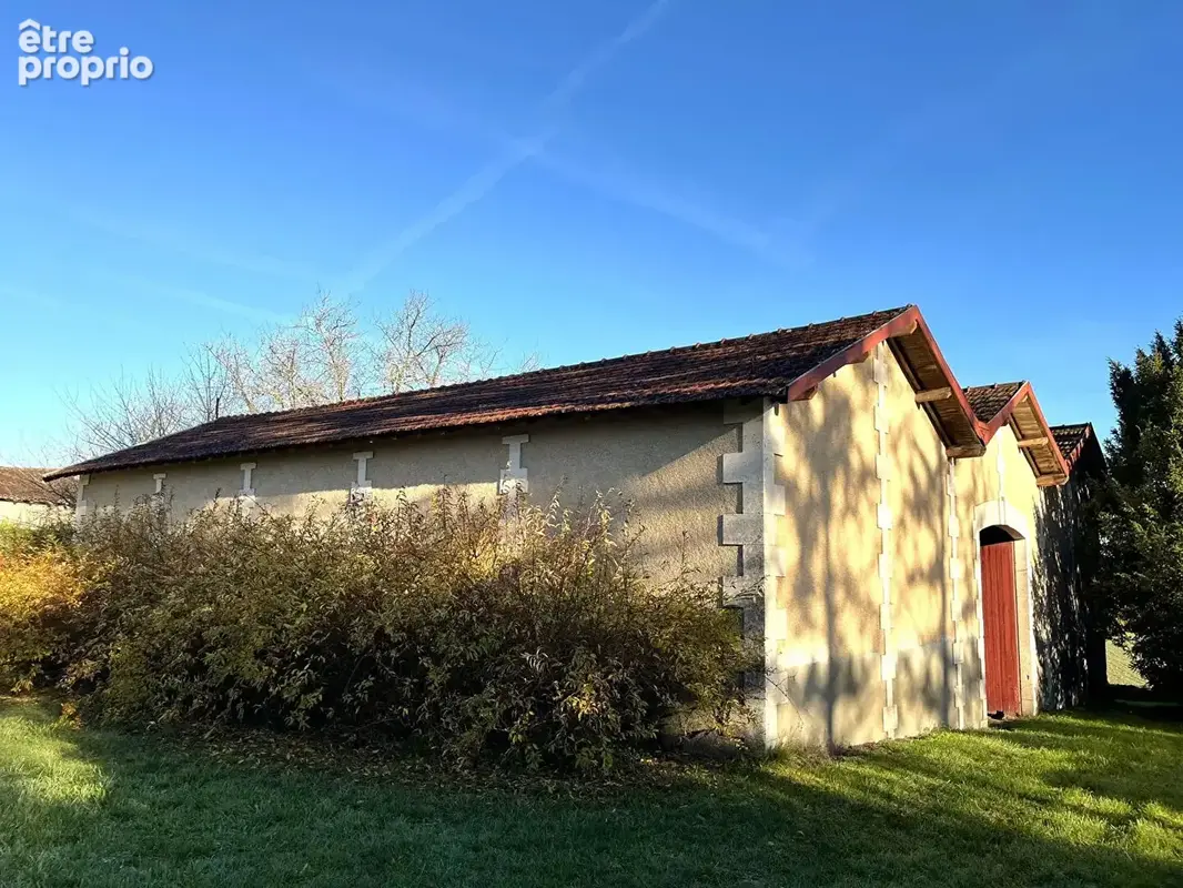 Magnifique maison de maître à rafraîchir avec granges et maisonnette à rénover - photo 5