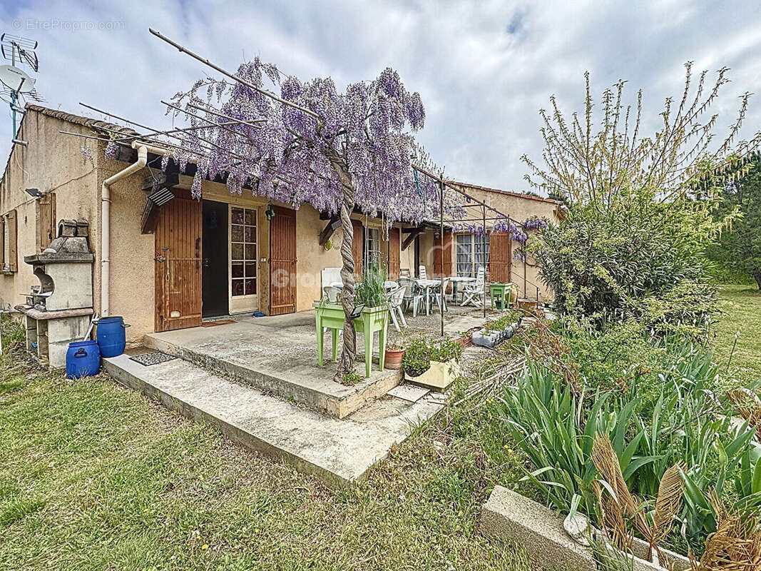 Maison à CHEVAL-BLANC