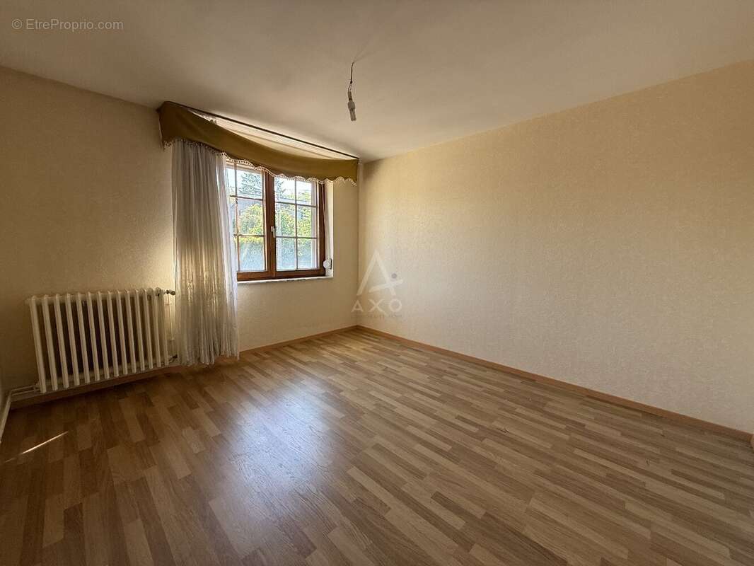 Appartement à SAINTE-MARIE-AUX-CHENES