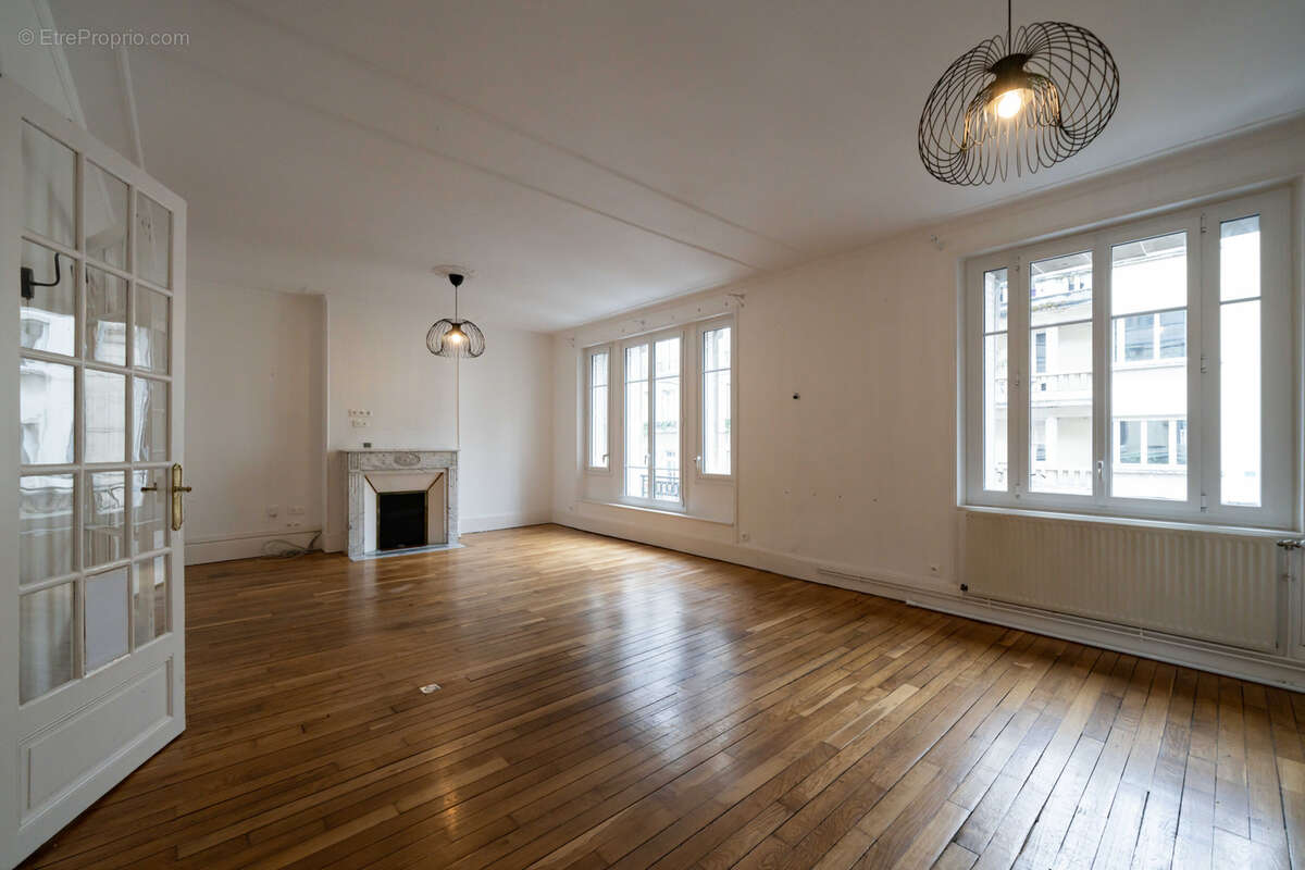 Appartement Haussmannien - photo 5