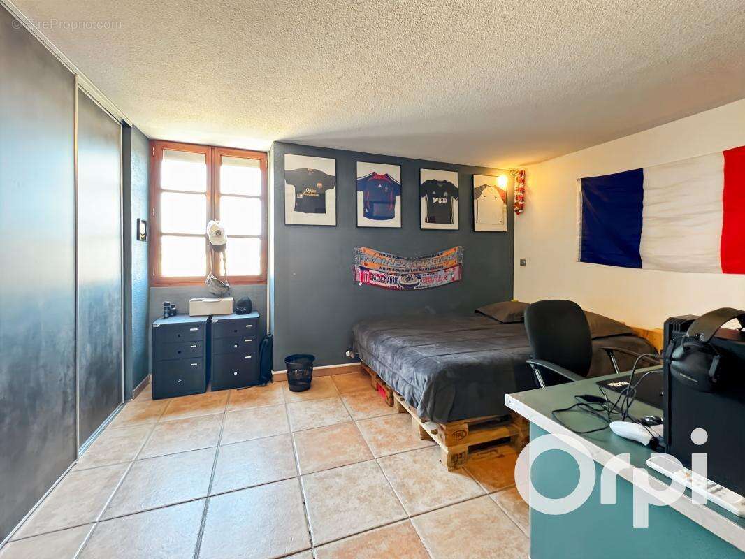 Appartement à LIVRON-SUR-DROME