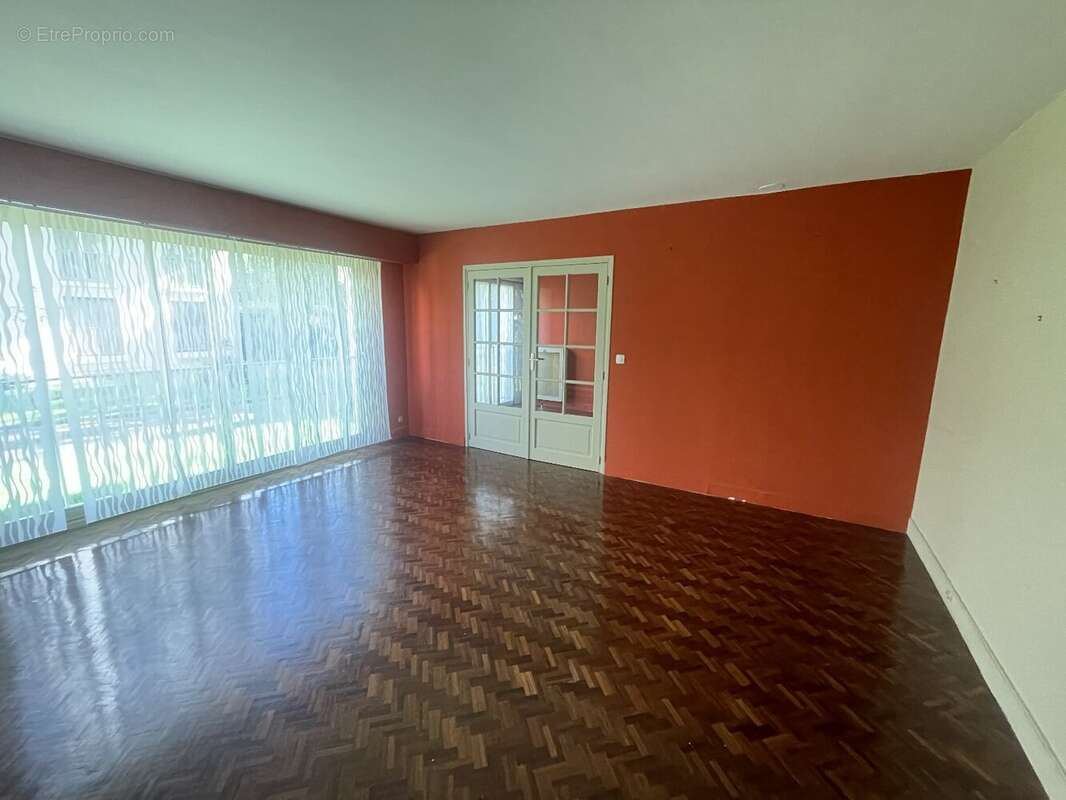 Appartement à VERSAILLES