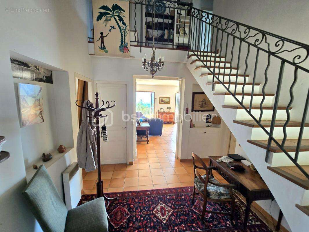 Saint-Jeannet –  propriété avec vue mer panoramique, appartement indépendant et fort potentiel de valorisation - photo 26
