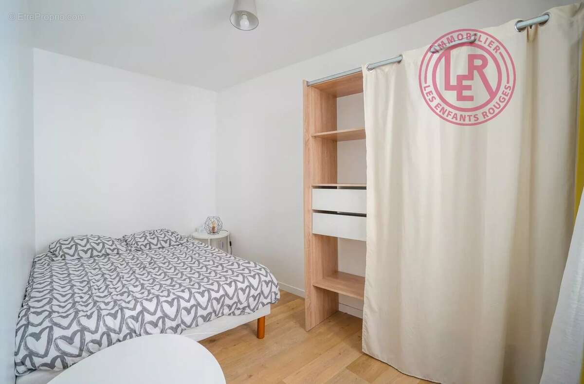 Appartement à PARIS-3E