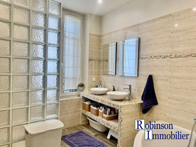 Appartement à BOURG-LA-REINE