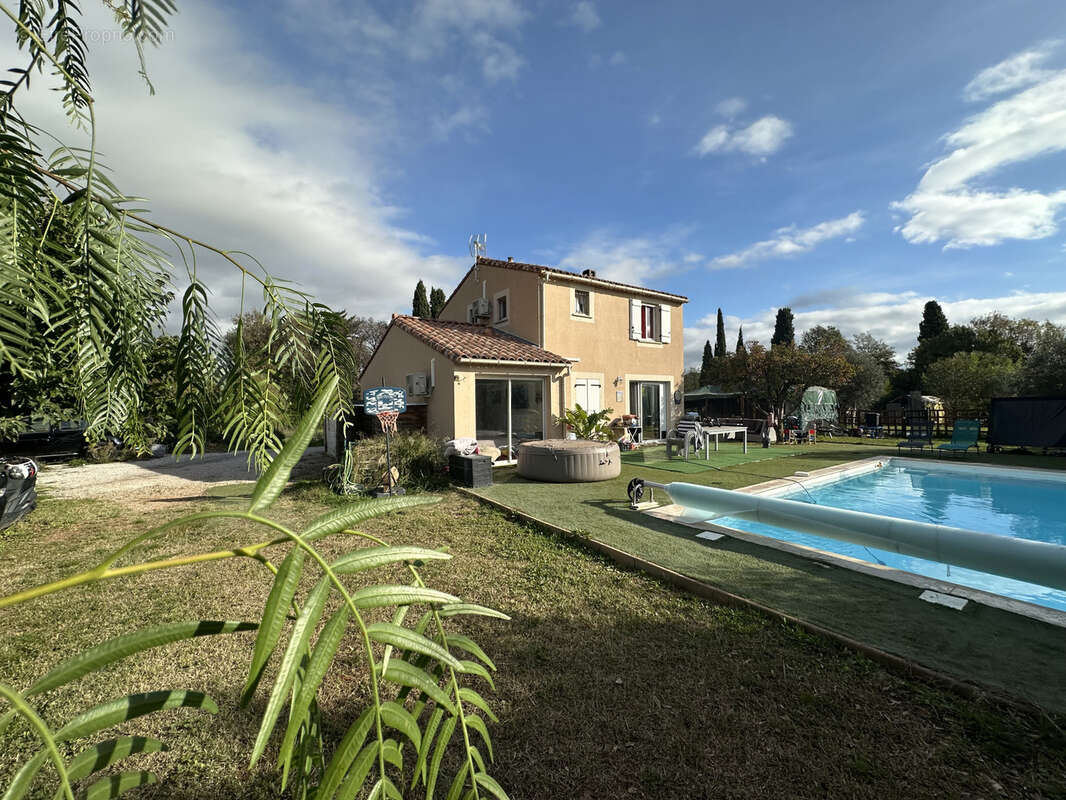 Maison à SOLLIES-VILLE