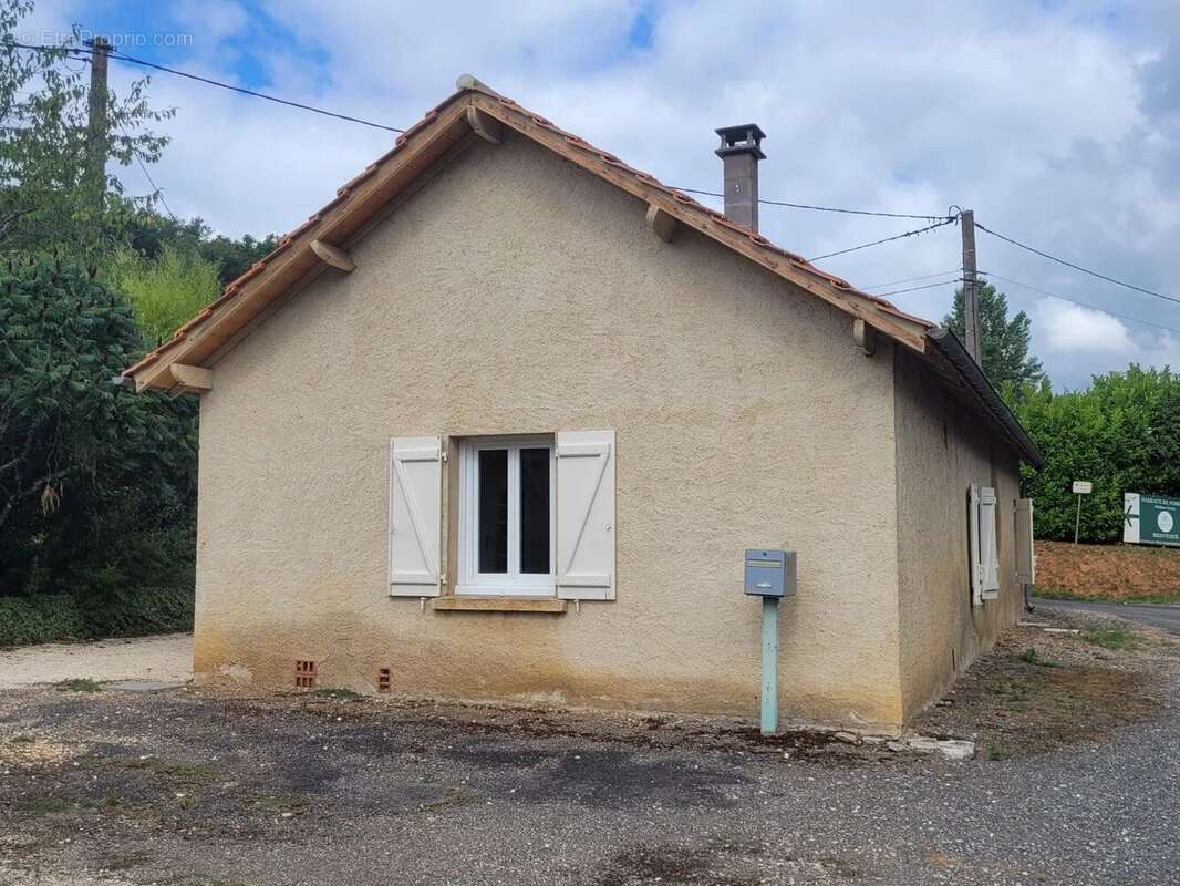 Maison de plain-pied avec terrain de près de 1500 m² - photo 9
