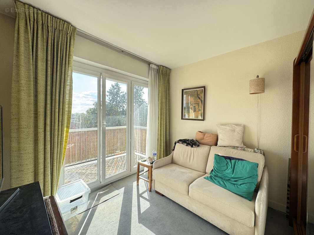 Appartement à SAINT-MAUR-DES-FOSSES