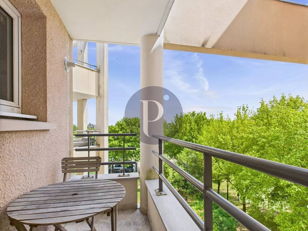 Appartement à LE PLESSIS-ROBINSON