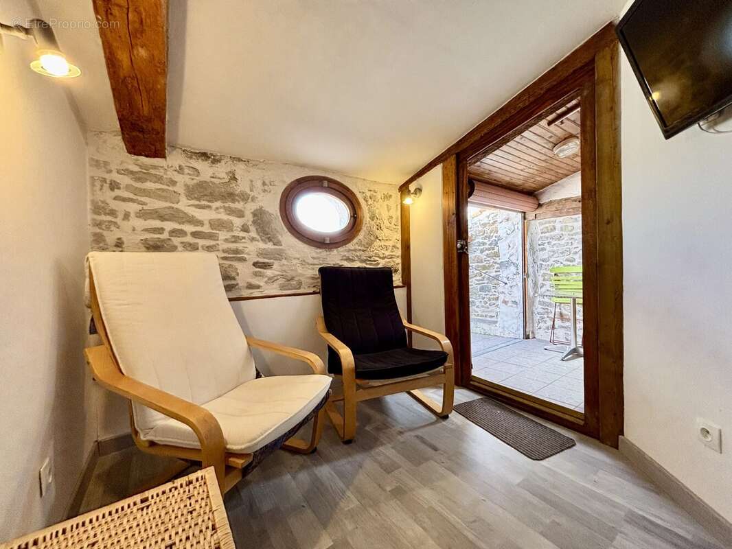 Maison à PEYRIAC-MINERVOIS