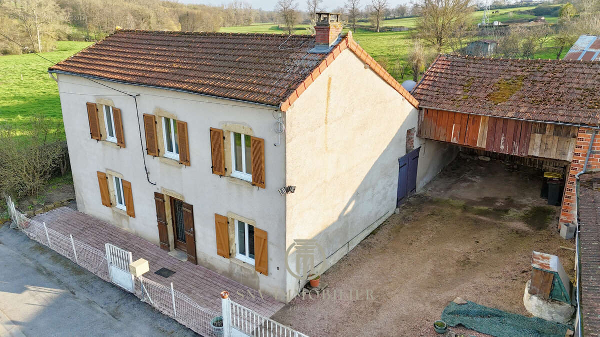 Maison à LA PACAUDIERE