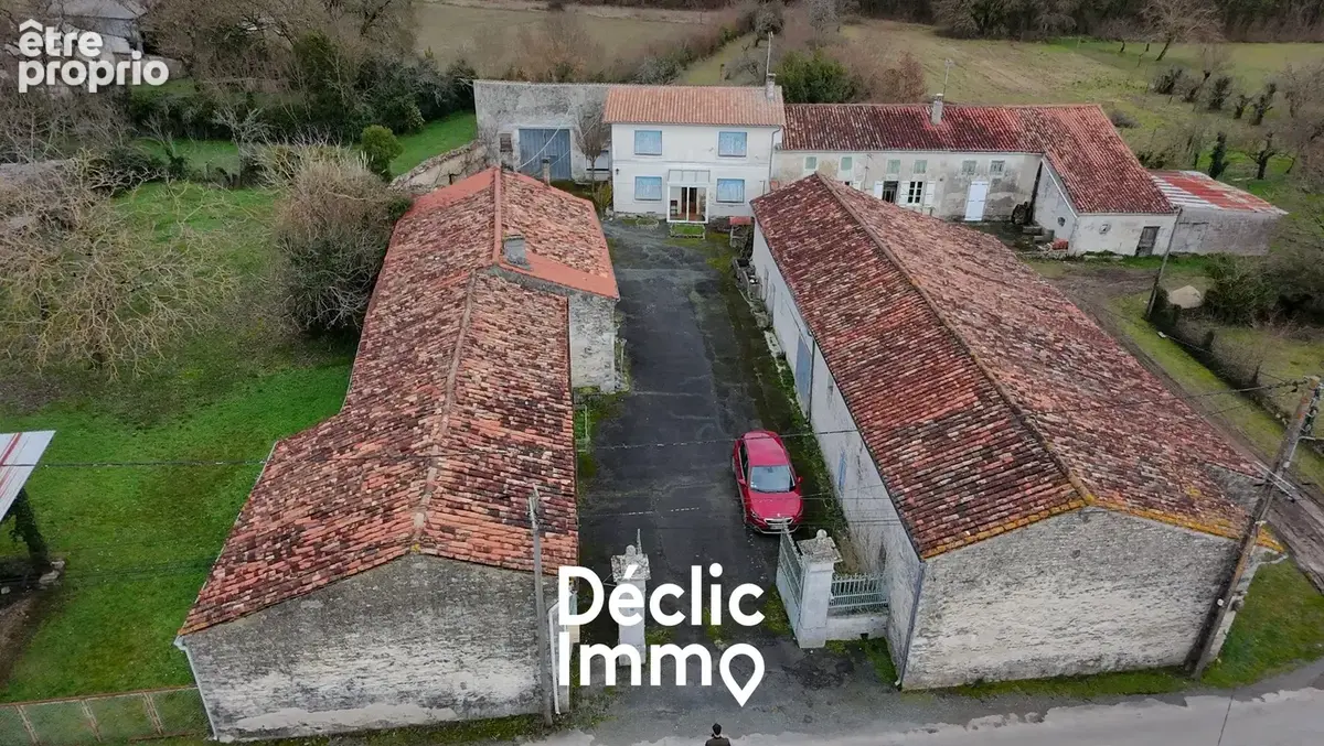 Photo Maison à La Brousse au prix de 128 100€