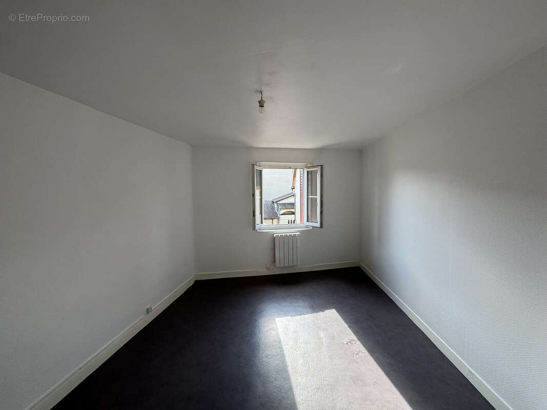 Appartement à BAR-SUR-AUBE