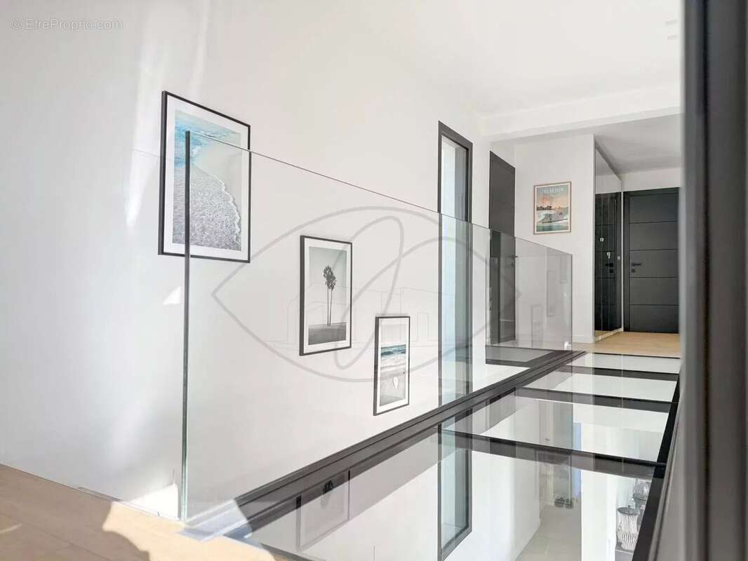 Appartement à FALICON