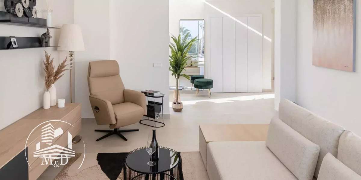 Maison à LAUZERVILLE