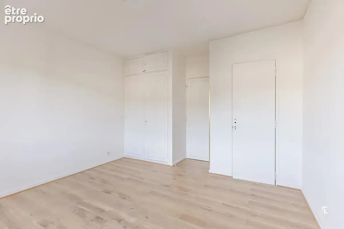 LE PANORAMIQUE - Appartement T3 de 113m2 - Terrasse - 13100 AIX - photo 8