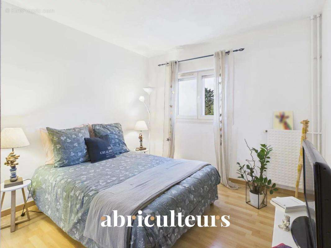 Appartement à MARSEILLE-8E