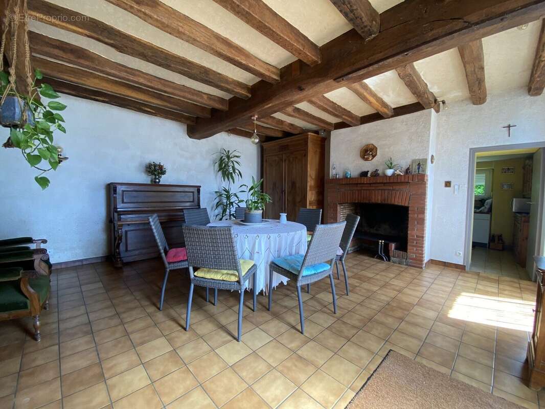 Maison à BEGROLLES-EN-MAUGES