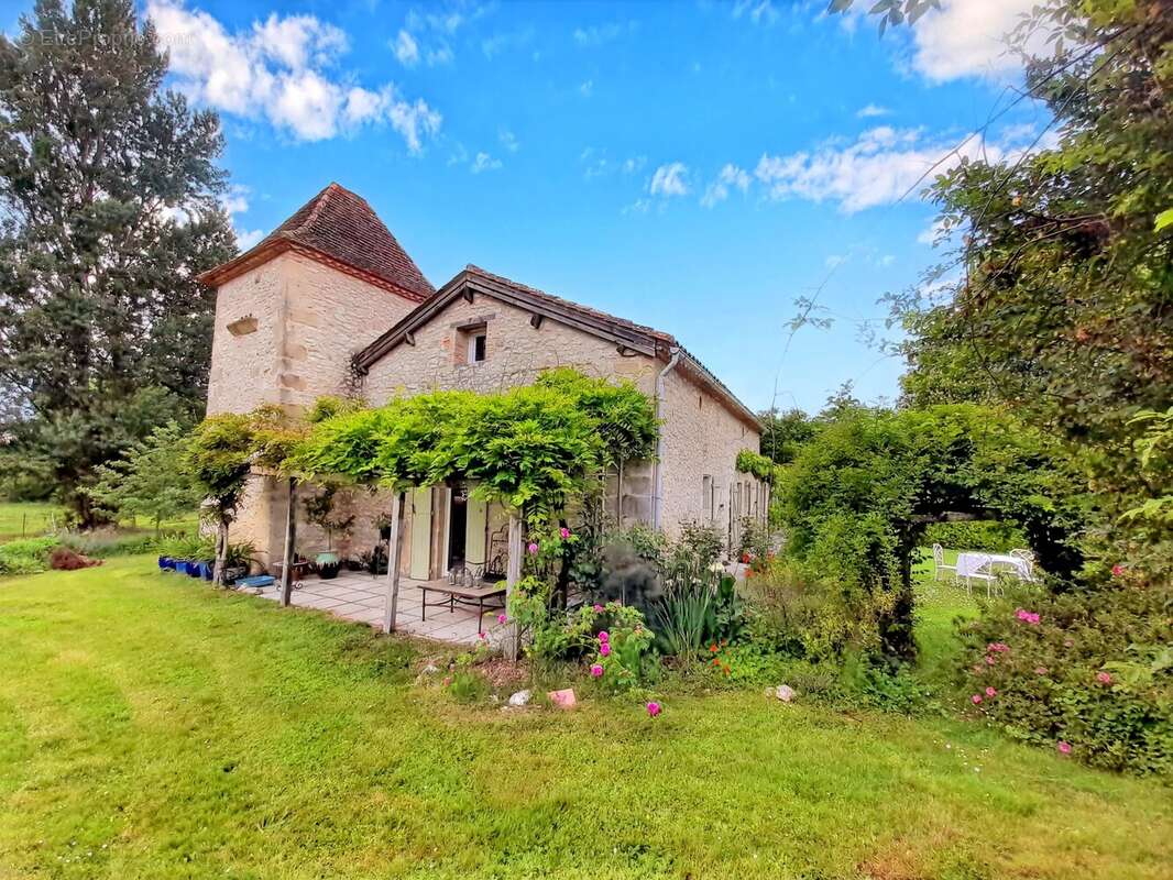 Maison à CASTILLONNES
