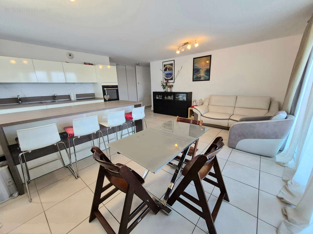 Appartement à PREVESSIN-MOENS