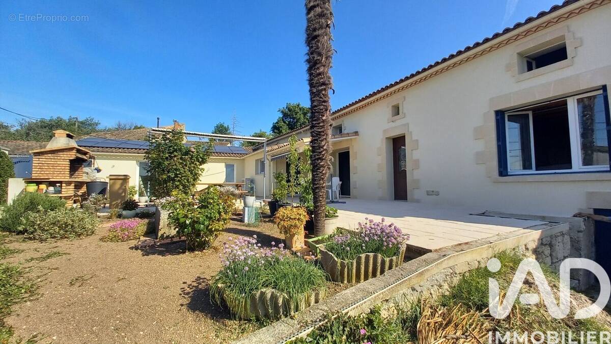 Photo 1 - Maison à SAINT-GEORGES-DES-AGOUTS