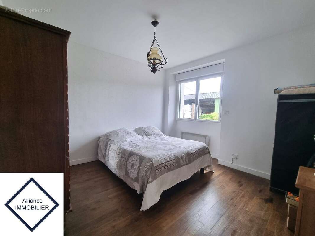 Maison à SAINT-MAUGAN