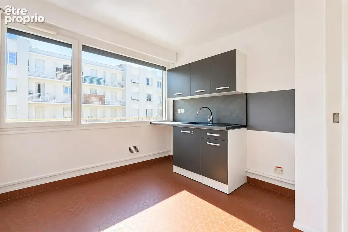Appartement 2 pièces 42 m² à vendre à Montreuil (93100) - photo 4