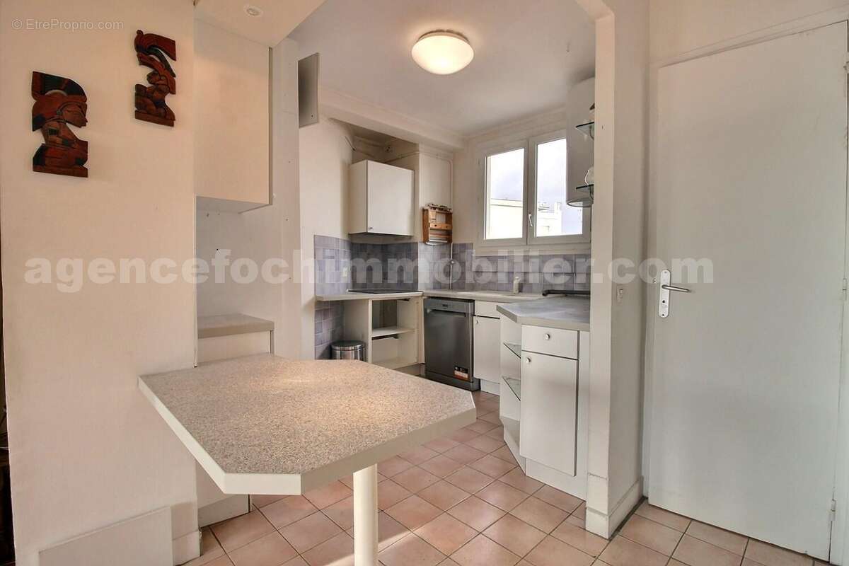 exposio_133365870 - Appartement à SAINT-MAUR-DES-FOSSES