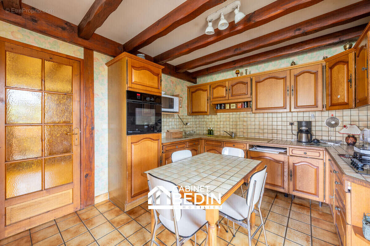Maison à ARES