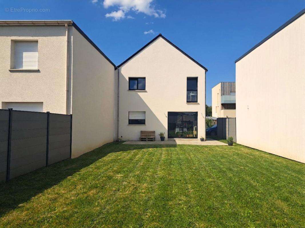 Maison 111 m² à Cintre  - photo 4