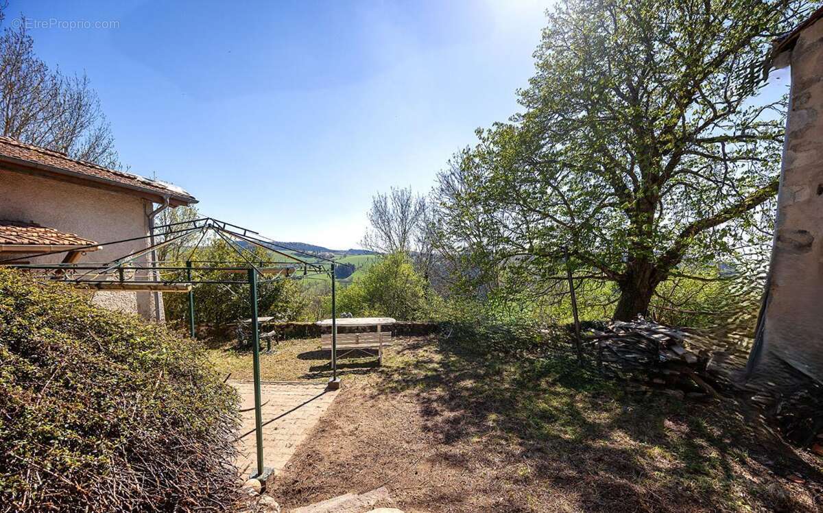 Maison à VIOLAY