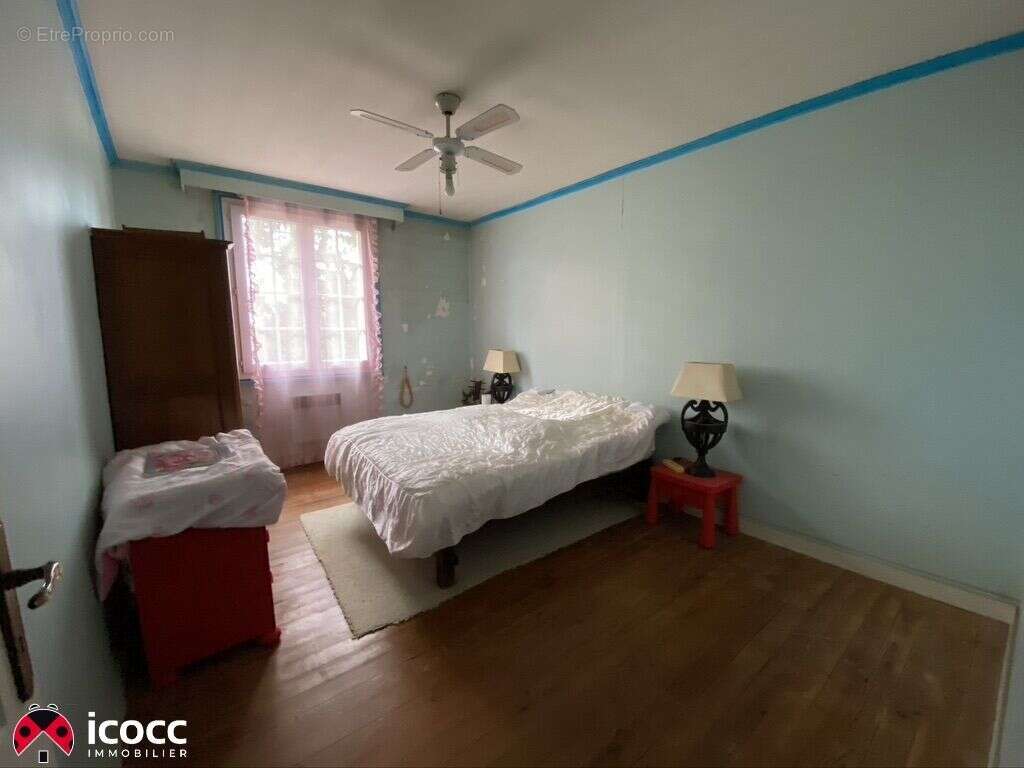 Maison 188 m² à Chasnais  - photo 6