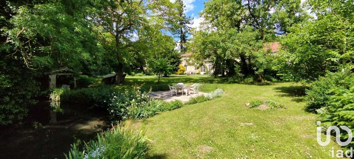 Photo 2 - Maison à BLANZAY-SUR-BOUTONNE