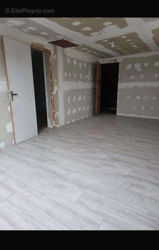 Maison à AULNOYE-AYMERIES