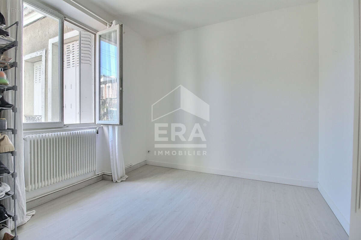 Appartement à L'ILE-SAINT-DENIS