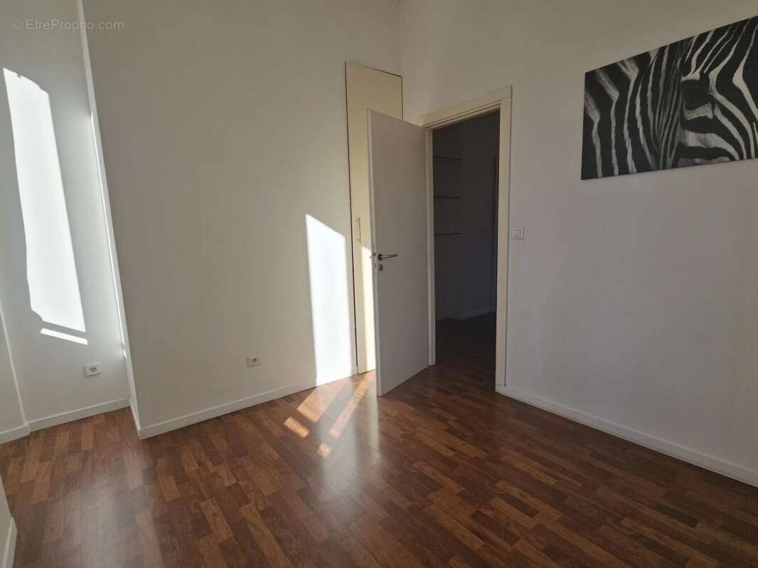Appartement à MARSEILLE-6E